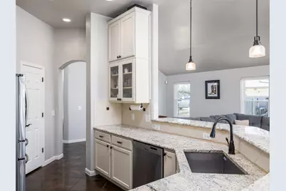 208 S Buffalo Pass, Georgetown, TX 78633 - Photo 9