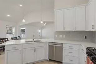 422 Backstays Loop, Kyle, TX 78640 - Photo 9
