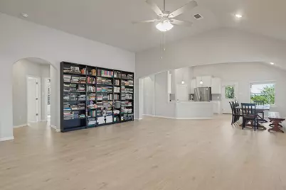 422 Backstays Loop, Kyle, TX 78640 - Photo 5