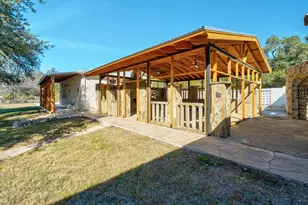 340 Barton Ranch Rd, Dripping Springs, TX 78620 - Photo 31