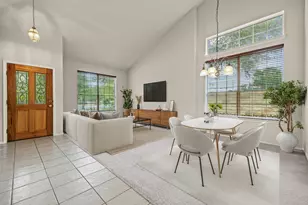 11304 Staked Plains Dr, Austin, TX 78717 - Photo 9