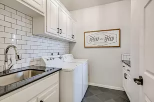 504 Saddlehorn Dr, Dripping Springs, TX 78620 - Photo 11