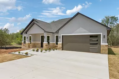 118 Heleakala Drive, Bastrop, TX 78602 - Photo 3
