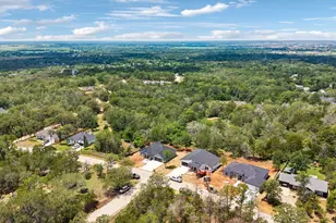 118 Heleakala Dr, Bastrop, TX 78602 - Photo 29