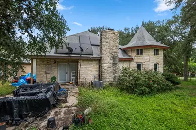 112 Rock Point Drive, Del Valle, TX 78617 - Photo 13
