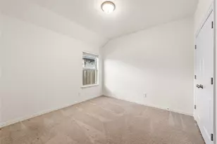 682 Coyote Crk Wy, Kyle, TX 78640 - Photo 9