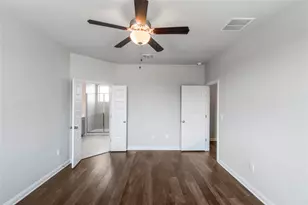 8017 Orizzonte St, Austin, TX 78744 - Photo 15