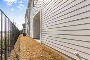 8017 Orizzonte St, Austin, TX 78744 - Photo 31