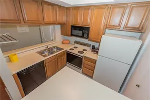 806 W 24th St, Austin, TX 78705 - Photo 9