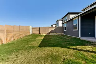 8506 Basil Hayden Ln, Austin, TX 78744 - Photo 5