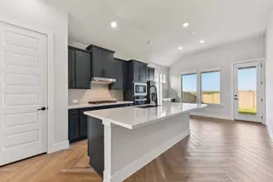 8506 Basil Hayden Ln, Austin, TX 78744 - Photo 7