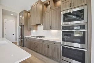 110 Seaside Sparrow Wy, Kyle, TX 78640 - Photo 13