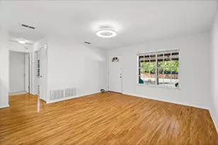 7707 Watson St, Austin, TX 78757 - Photo 3