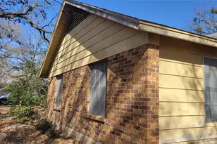 123 River Oaks Dr, Cedar Creek, TX 78612 - Photo 7