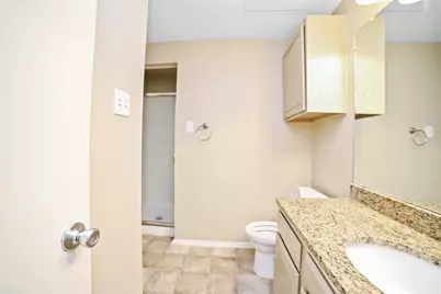 806 W 24th Street W #220, Austin, TX 78705 - Photo 9