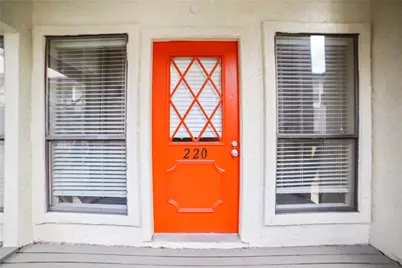 806 W 24th Street W #220, Austin, TX 78705 - Photo 3
