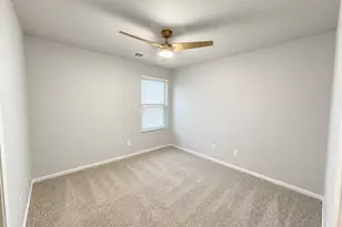 117 Open Sky Wy, Jarrell, TX 76537 - Photo 19