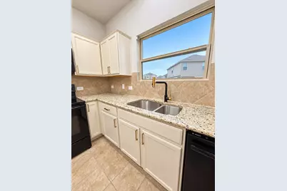 117 Open Sky Way #4D, Jarrell, TX 76537 - Photo 7