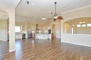 407 Bonaire Ct, Austin, TX 78738 - Photo 3