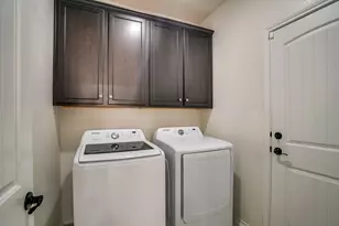 516 Ayinger Ln, Austin, TX 78728 - Photo 17