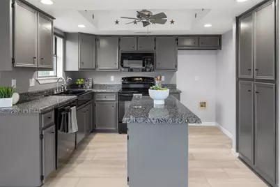 703 Oakridge Drive, Round Rock, TX 78681 - Photo 17