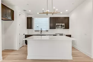 4127 E 12th St, Austin, TX 78721 - Photo 15