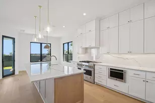 10103 Milky Way Dr, Austin, TX 78730 - Photo 9