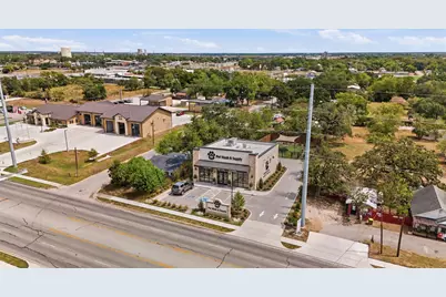 1602 Water Street, Gonzales, TX 78629 - Photo 7