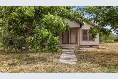 1602 Water Street, Gonzales, TX 78629 - Photo 11