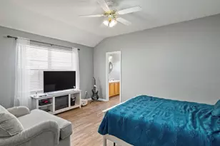 512 Mockingbird Ln, Lockhart, TX 78644 - Photo 13