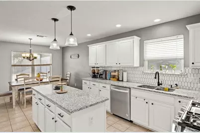 512 Mockingbird Lane, Lockhart, TX 78644 - Photo 9