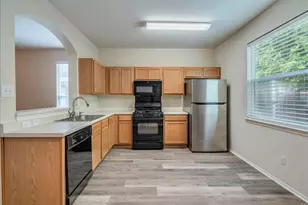 14616 Walt Whitman Trail, Pflugerville, TX 78660 - Photo 9