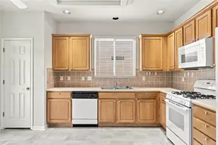 111 Double Fire Trail, Georgetown, TX 78633 - Photo 9