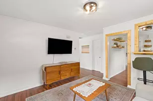 1909 College Row, Austin, TX 78702 - Photo 11