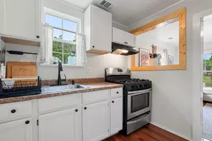 1909 College Row, Austin, TX 78702 - Photo 17