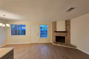 1305 Dobie Dr, Austin, TX 78753 - Photo 9