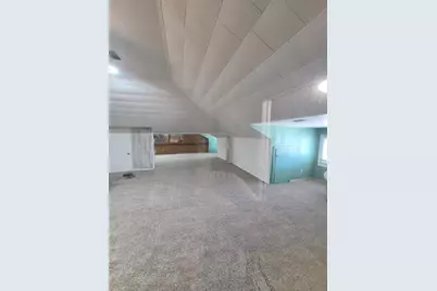 615 E Washington Street, Giddings, TX 78942 - Photo 9