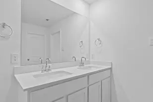 450 Globe Mallow Cir, Kyle, TX 78640 - Photo 17