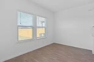 450 Globe Mallow Cir, Kyle, TX 78640 - Photo 11