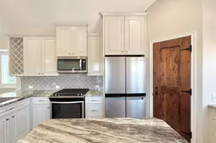 401 Arabian Colt Dr, Georgetown, TX 78626 - Photo 9