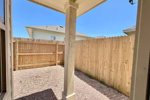 401 Arabian Colt Dr, Georgetown, TX 78626 - Photo 17