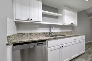 10403 Golden Meadow Dr, Austin, TX 78758 - Photo 11