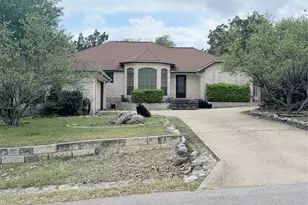 611 Rolling Green Dr, Lakeway, TX 78734 - Photo 1