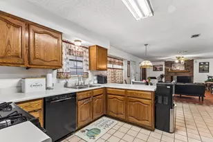 1809 Gaylord Dr, Austin, TX 78728 - Photo 9