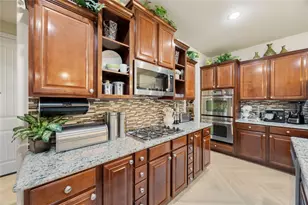 9804 Faith and Trust Cove, Austin, TX 78717 - Photo 7