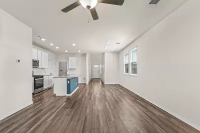 221 Longmount Cove, Liberty Hill, TX 78642 - Photo 13