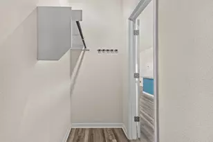 221 Longmount Cv, Liberty Hill, TX 78642 - Photo 9