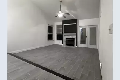 5611 Meadow Crest, Austin, TX 78744 - Photo 5