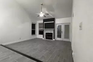 5611 Meadow Crest, Austin, TX 78744 - Photo 5