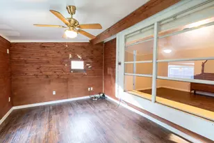 5611 Meadow Crest, Austin, TX 78744 - Photo 23